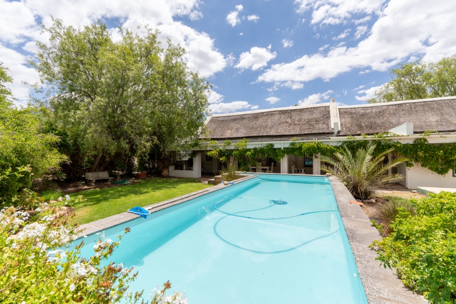 6 Bedroom Property for Sale in Mcgregor Western Cape